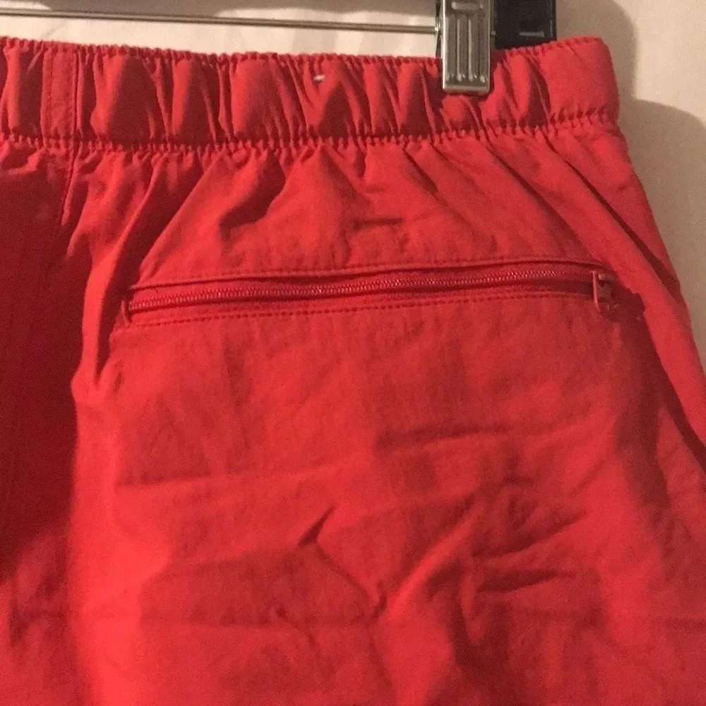Columbia Men's Omni-Shade Belted Plastic Buckle High Rise Red Swim Shorts 8 / L‎